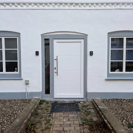 아파트 Stadtnah An Der Foerde 5501